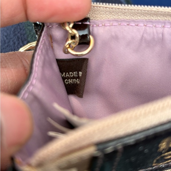 Coach Change Wallet - Picture 5 of 6